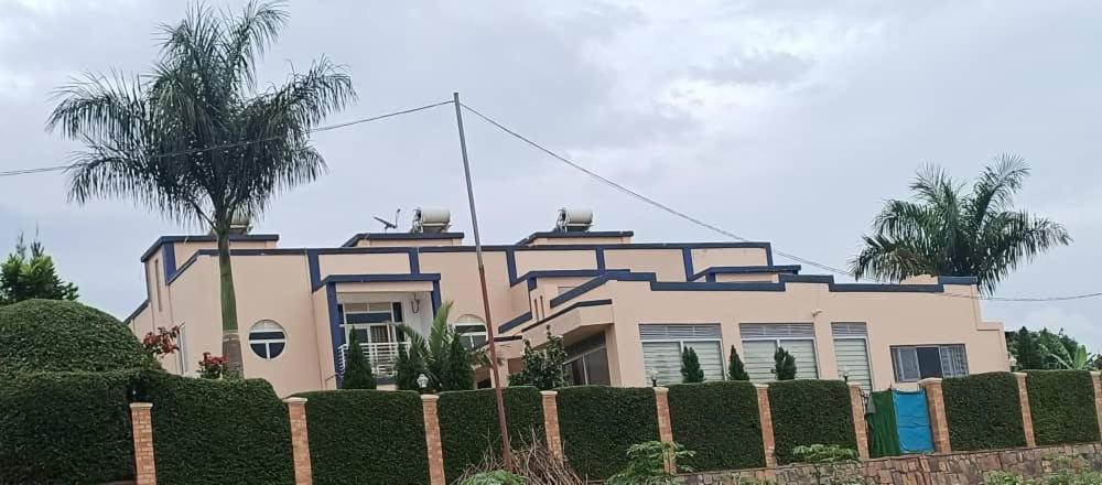 Ikaze B&B Kigali Exteriör bild
