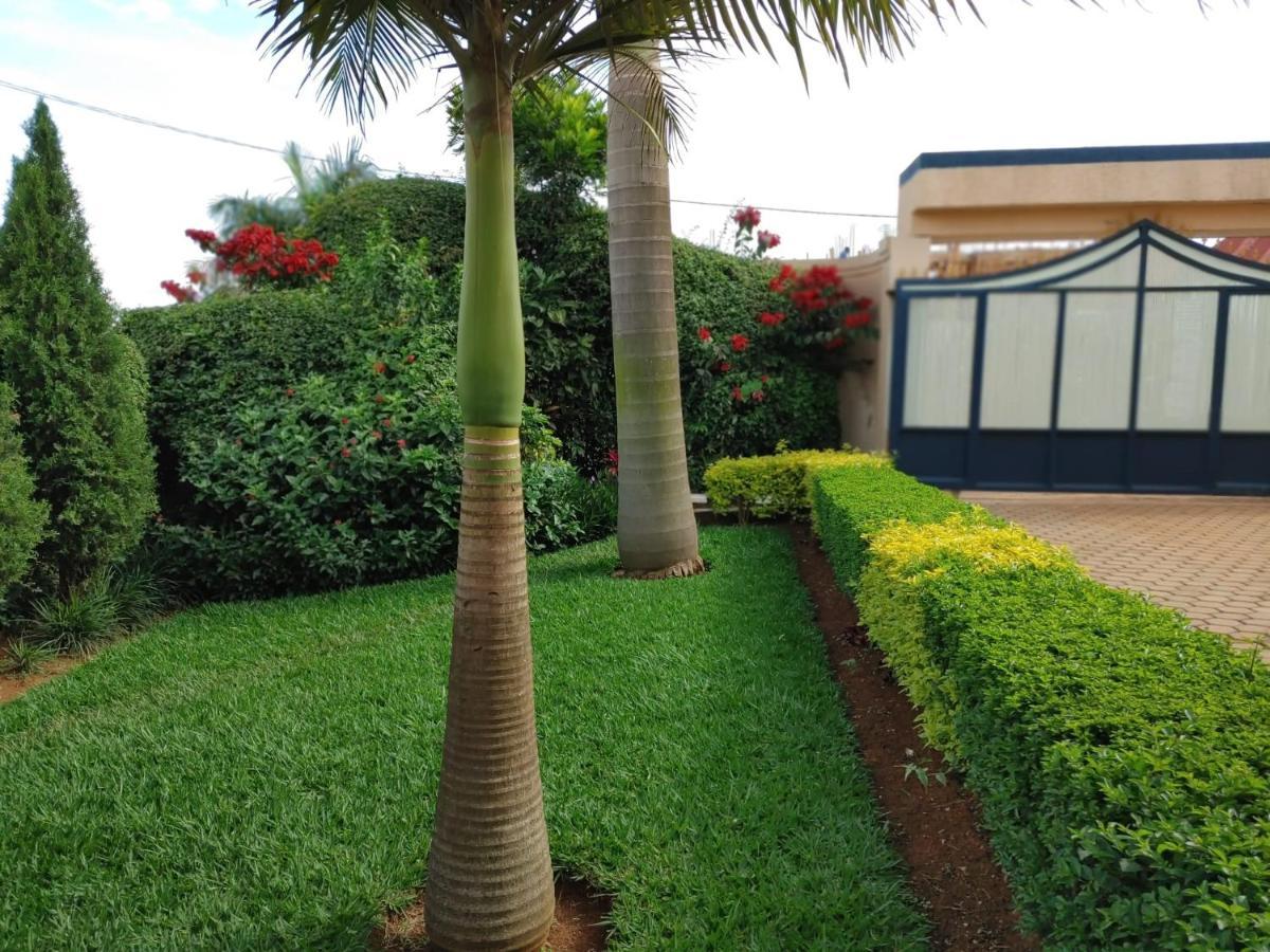 Ikaze B&B Kigali Exteriör bild