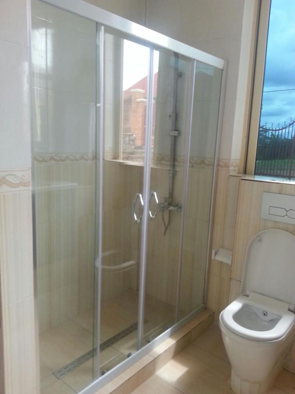 Ikaze B&B Kigali Exteriör bild