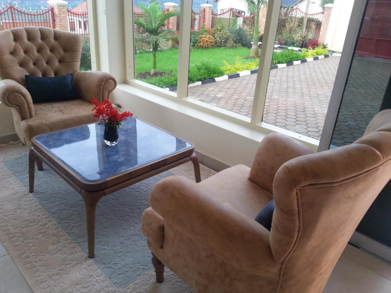 Ikaze B&B Kigali Exteriör bild