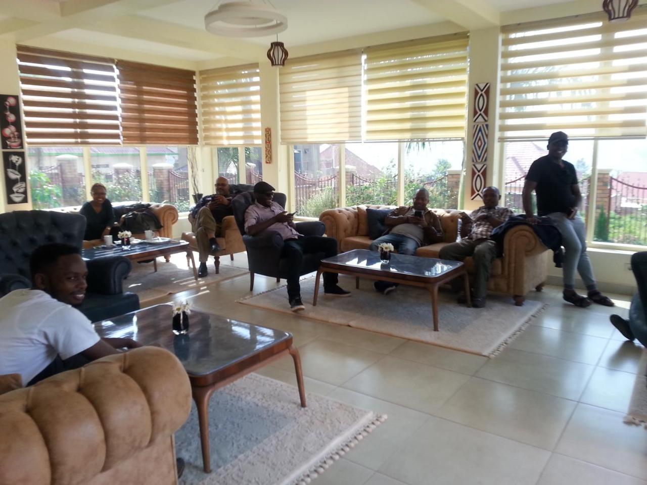 Ikaze B&B Kigali Exteriör bild
